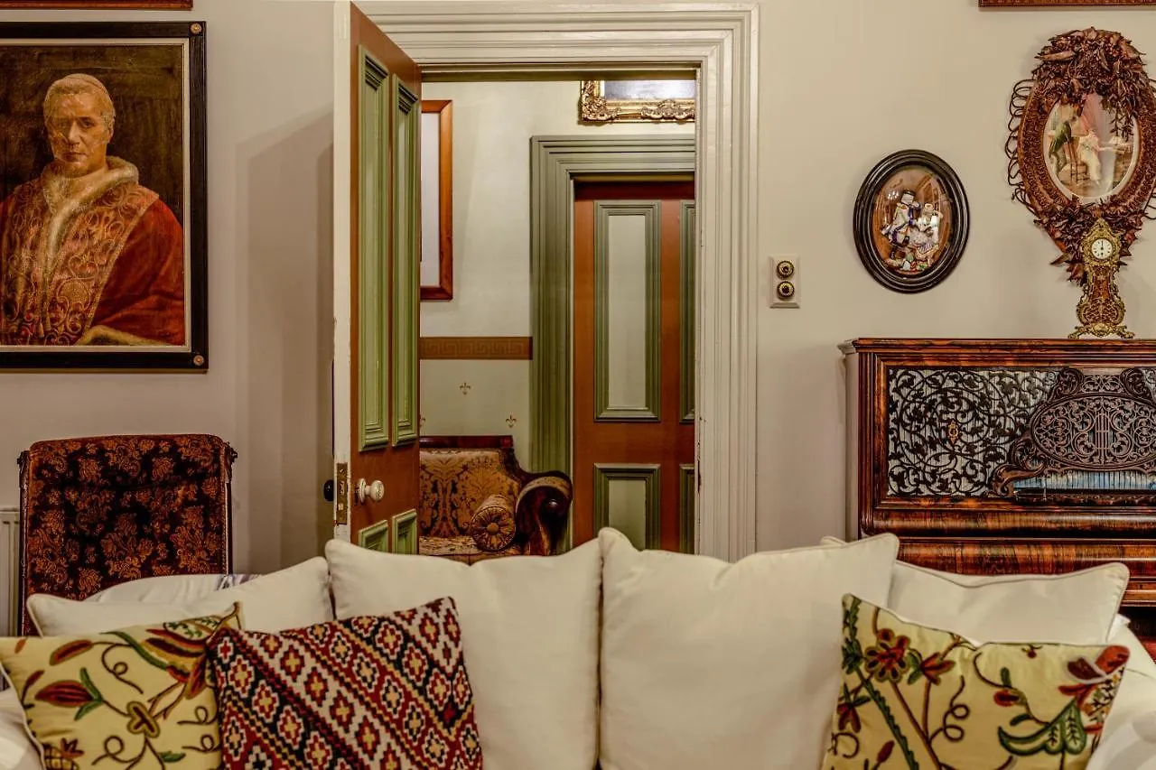 Lodge The Corinda Collection Villa Hobart