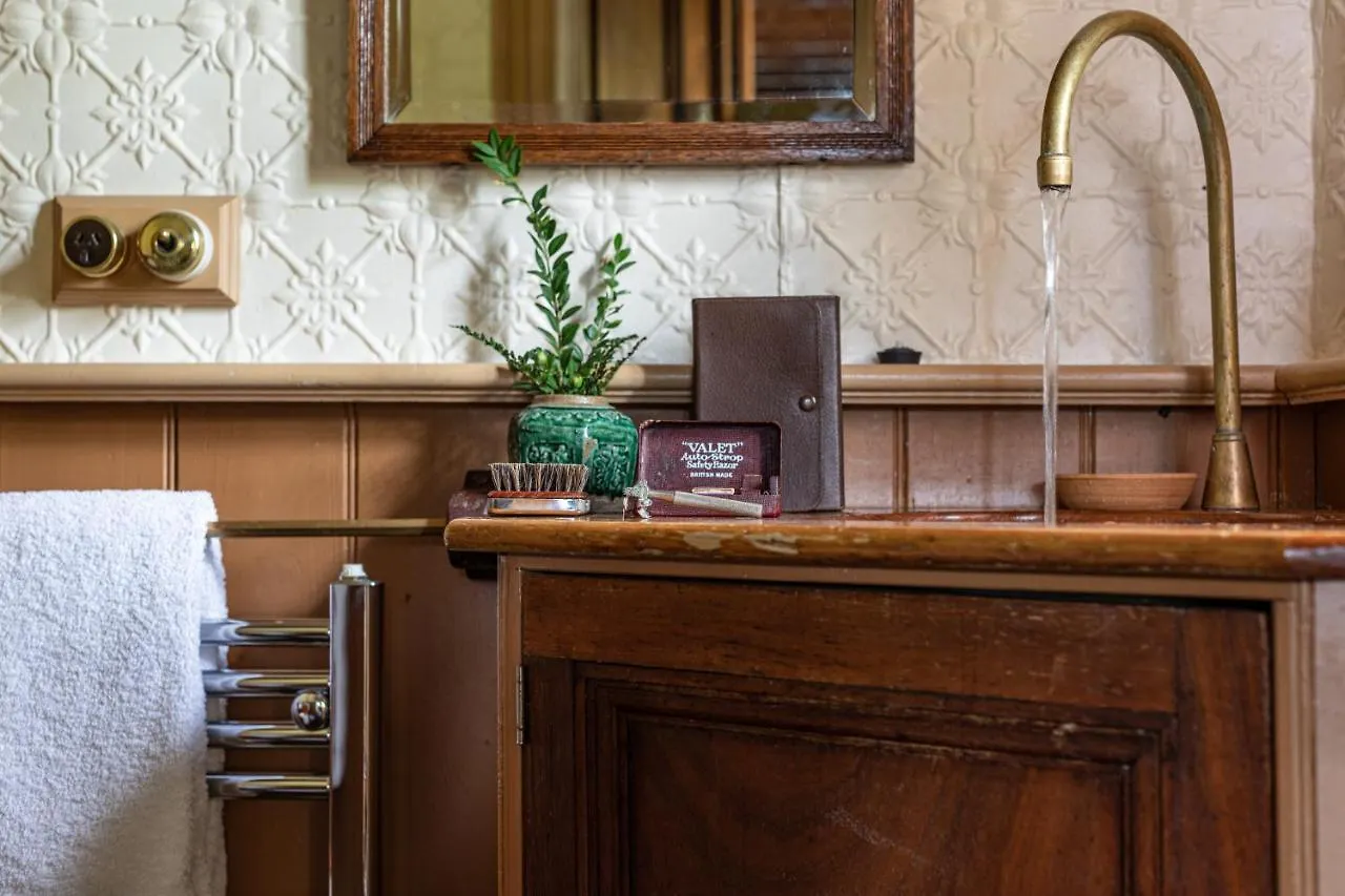 Lodge The Corinda Collection Villa Hobart Australia