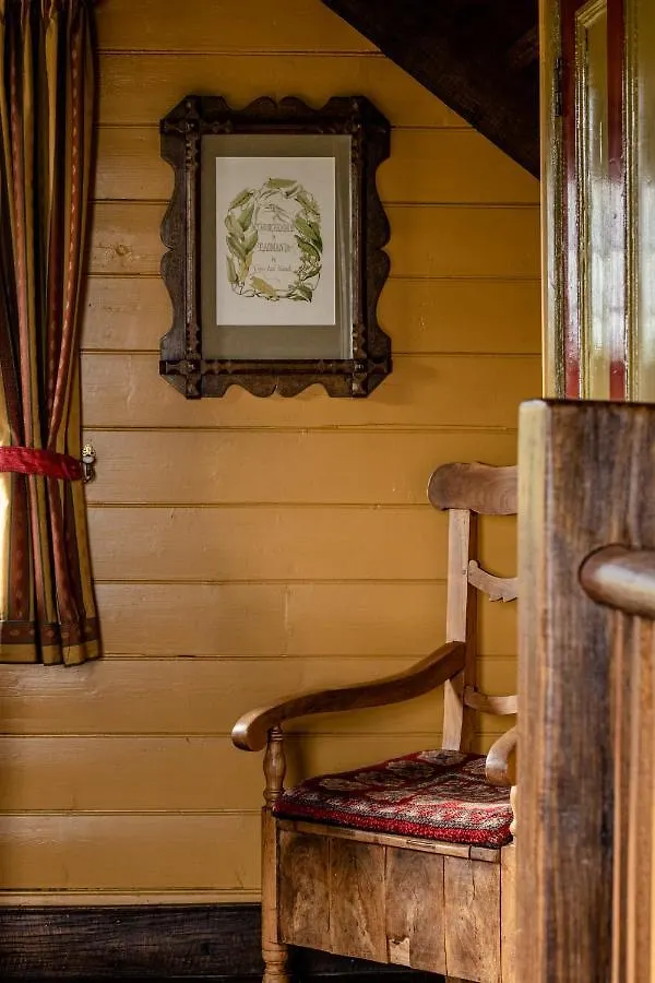 The Corinda Collection Villa Hobart 0*,  Australia