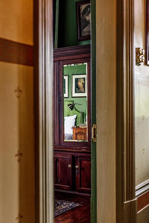 The Corinda Collection Villa Hobart