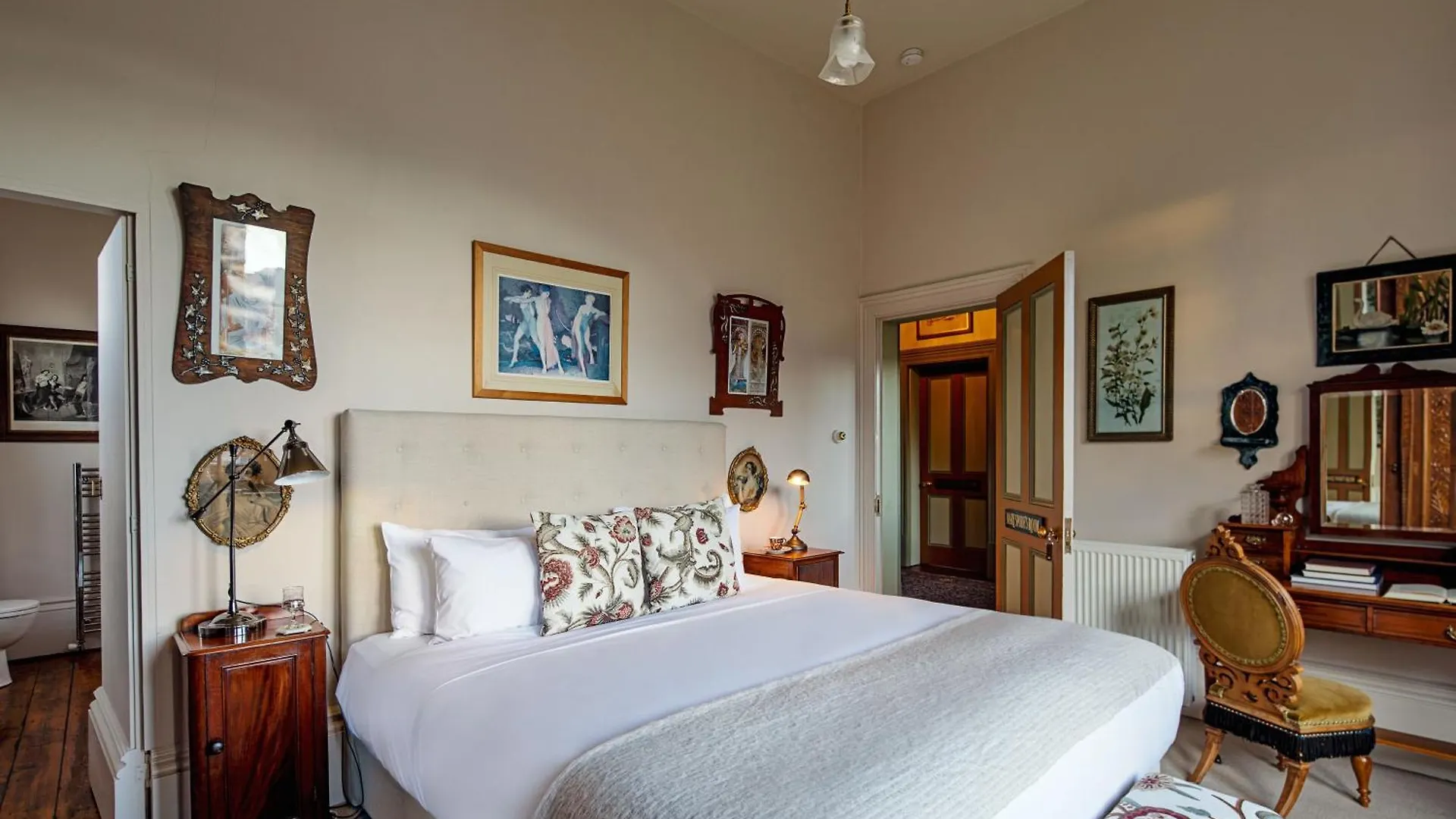 The Corinda Collection Villa Hobart 0*,  Australia