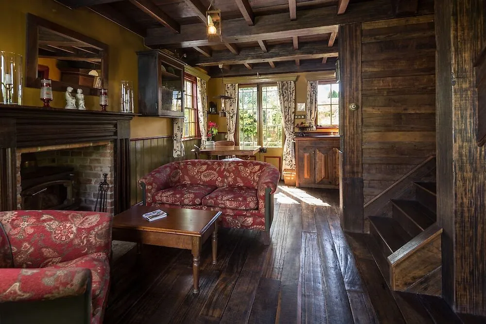 The Corinda Collection Villa Hobart Australia